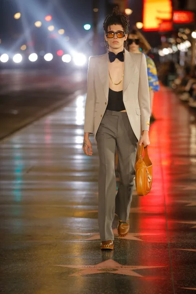 Look 107